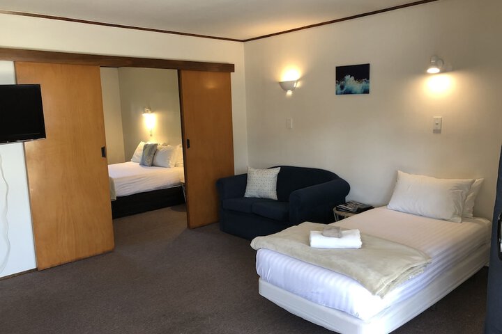 Room 10 of 141
