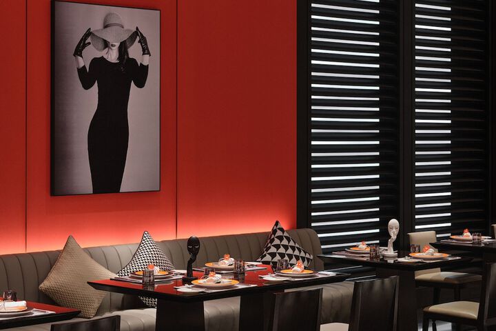 Dining 41 of 80