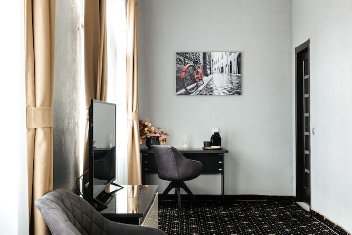 Room 7 of 29