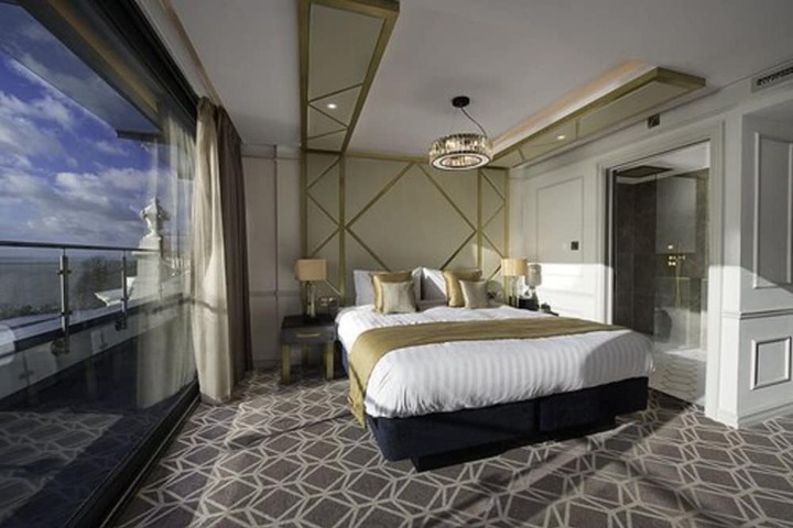 Room 17 of 55