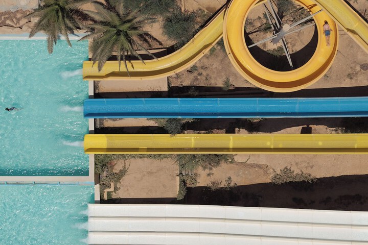 Pool 128 of 195