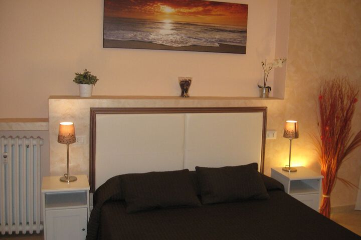 Room 2 of 5