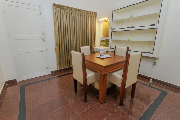 Room 44 of 79
