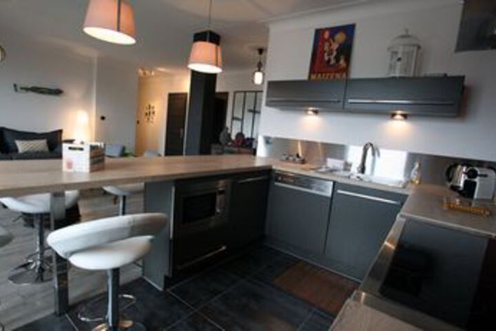 Room 15 of 33