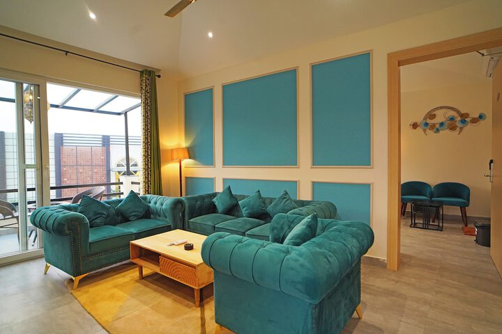 Room 44 of 94