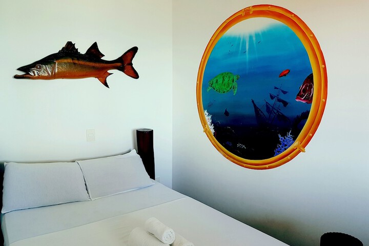 Room 11 of 36