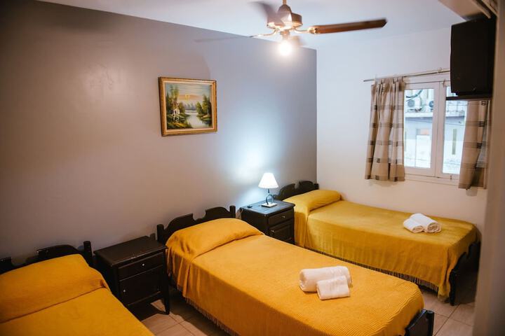 Room 14 of 27