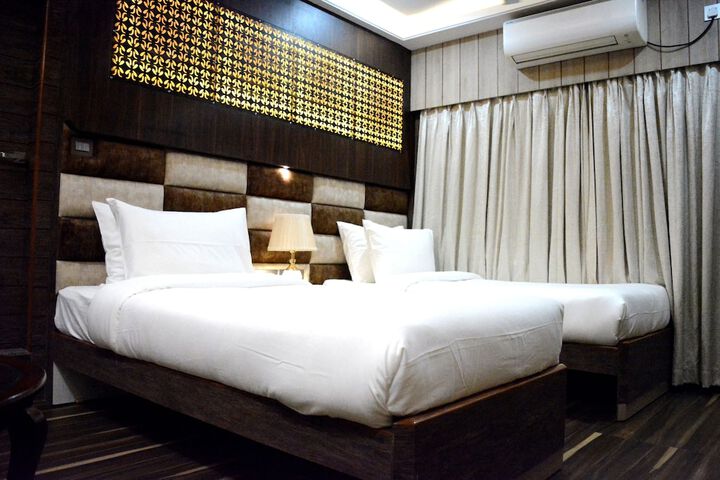 Room 44 of 110