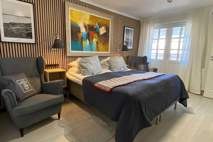 Room 25 of 135