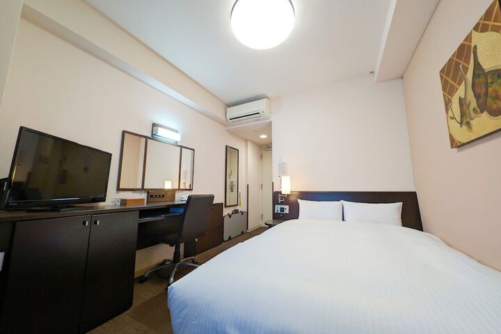 Room 5 of 21