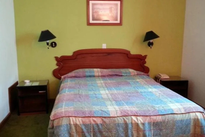 Room 3 of 13