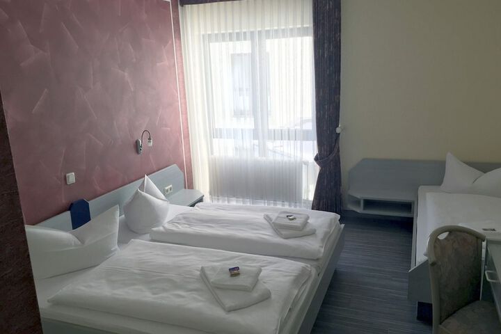 Room 6 of 23