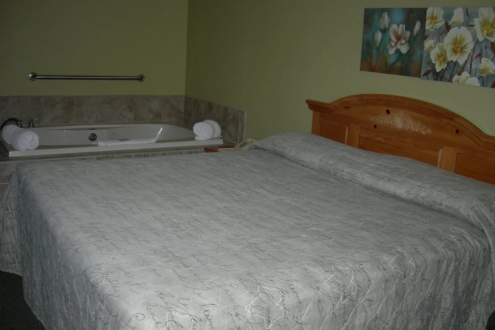 Room 3 of 12