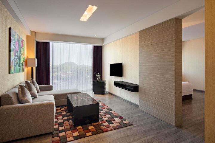 Room 7 of 27