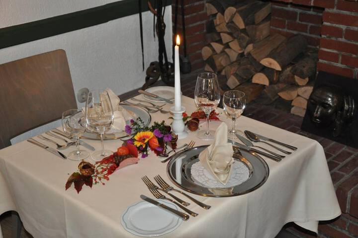 Dining 38 of 63