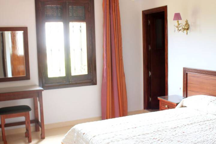 Room 8 of 65