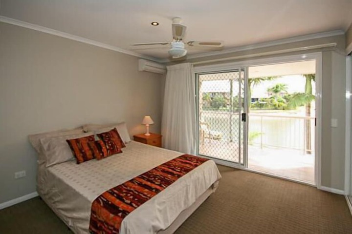 Room 15 of 117