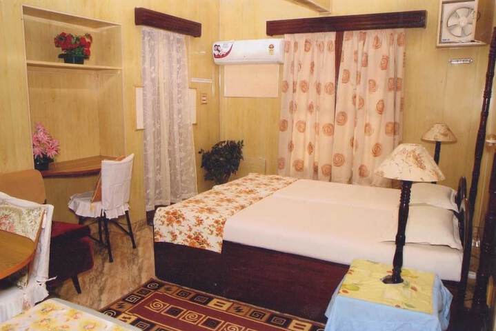 Room 24 of 50