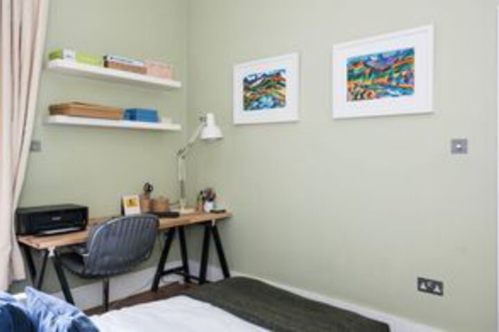 Room 18 of 21