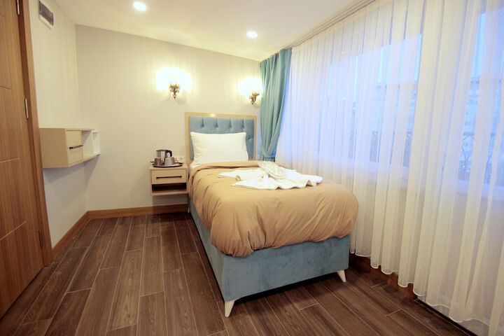 Room 29 of 87