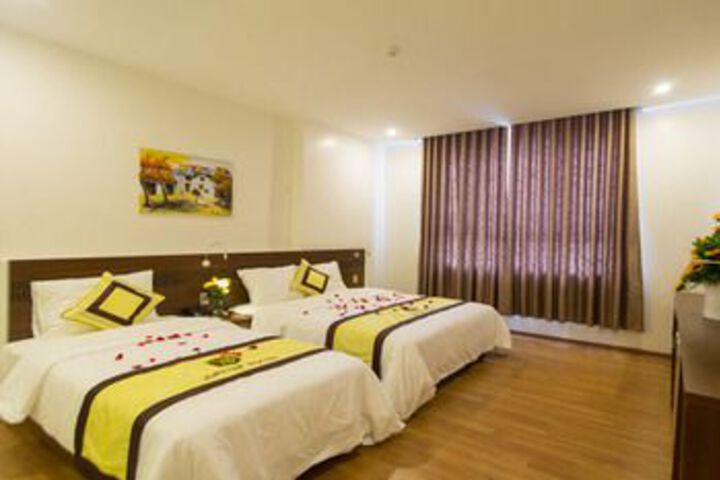 Room 11 of 21