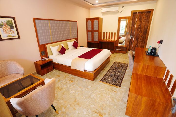 Room 18 of 22