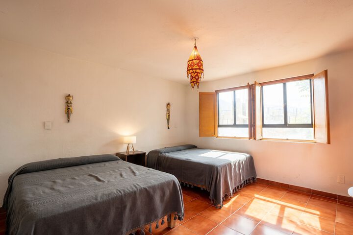 Room 4 of 27