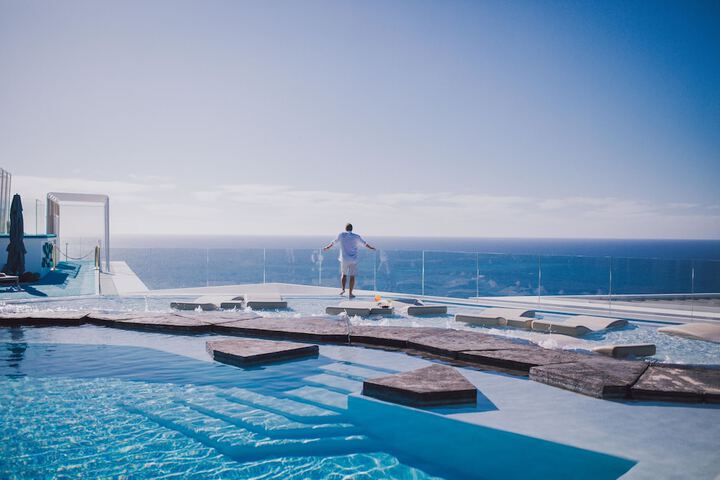 Pool 124 of 179