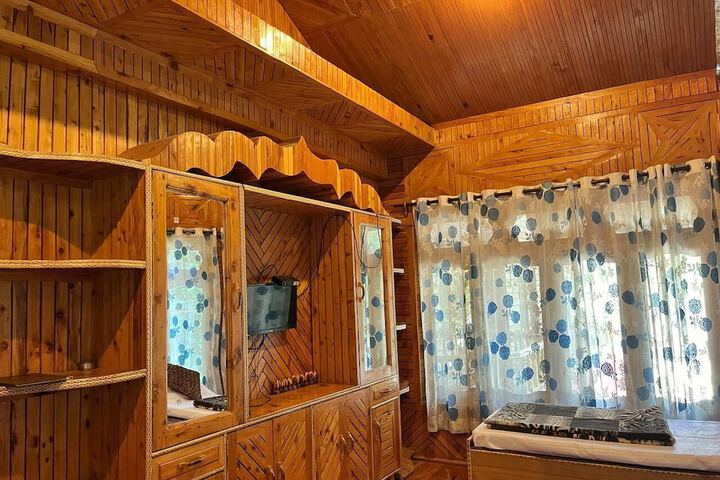 Room 3 of 15