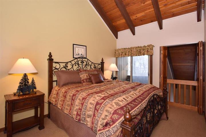 1 Bedroom Mountain Deluxe Villa King Bed Sofa (28 of 108)