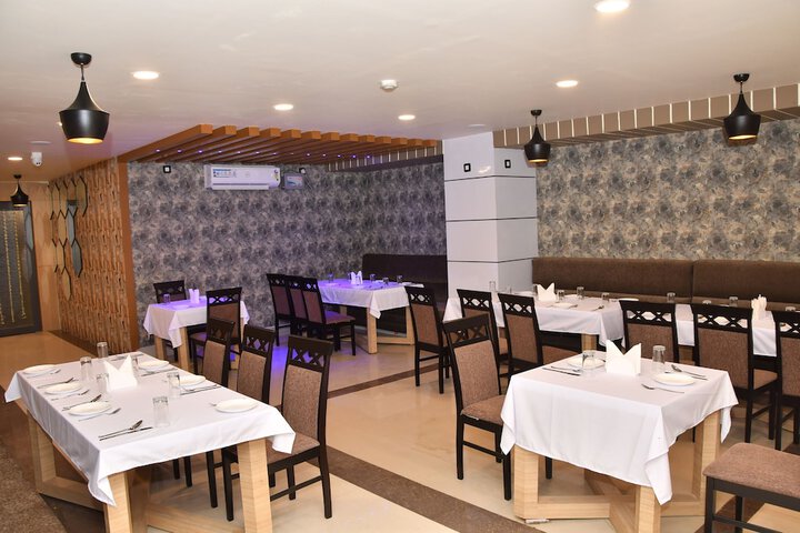HOTEL GALAXY 16