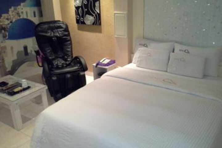 Room 34 of 68