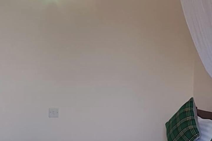Room 7 of 30
