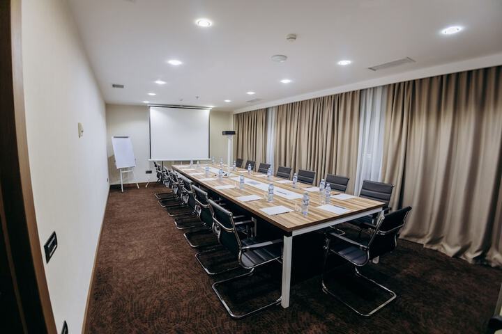 Business Center 307 of 342