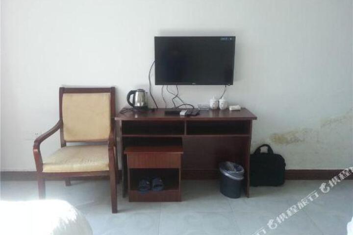 Mingyue Fenghuang Hotel