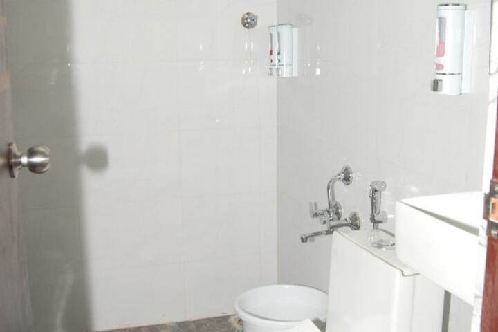 Room 14 of 18
