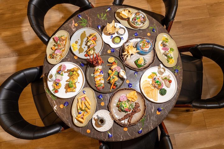 Dining 148 of 310