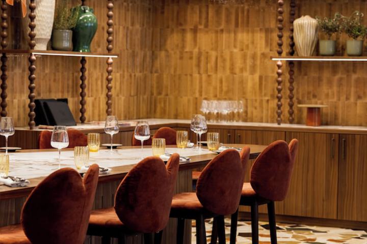 Dining 86 of 135