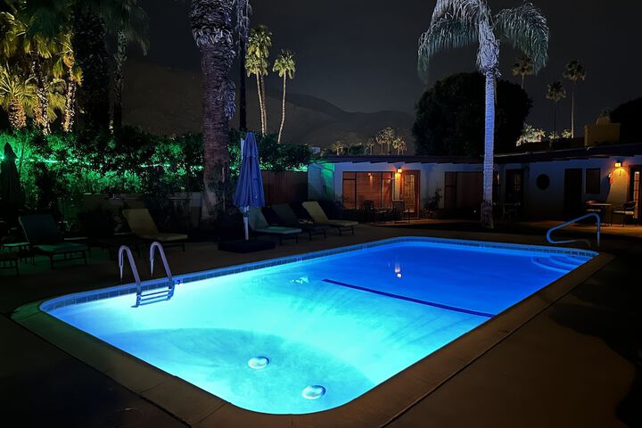 Pool 63 of 85
