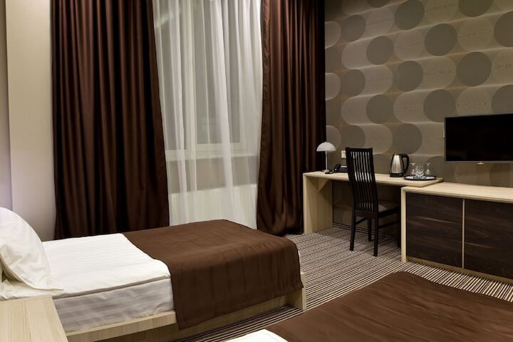 Room 6 of 34