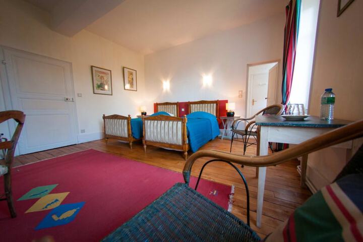 Room 3 of 54