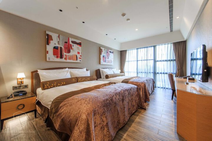 Room 7 of 208