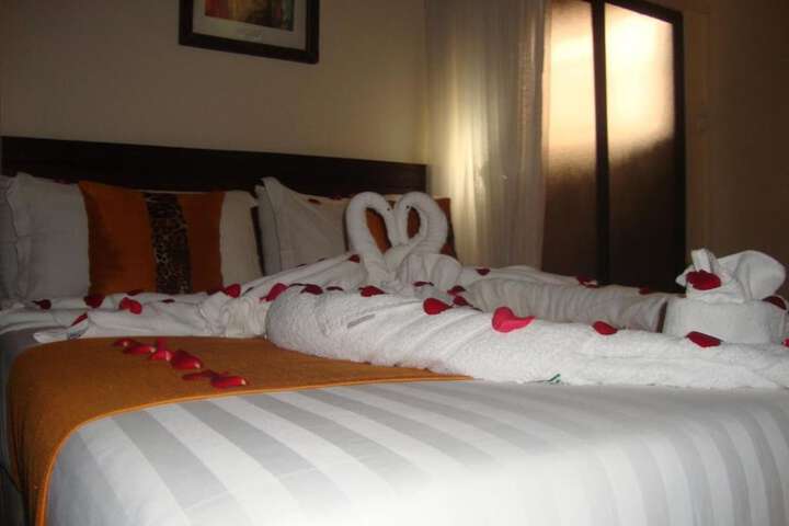 Room 8 of 24