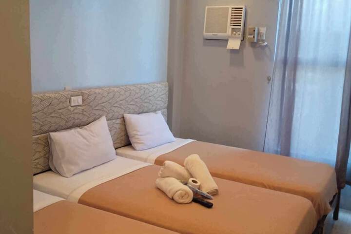Room 16 of 22