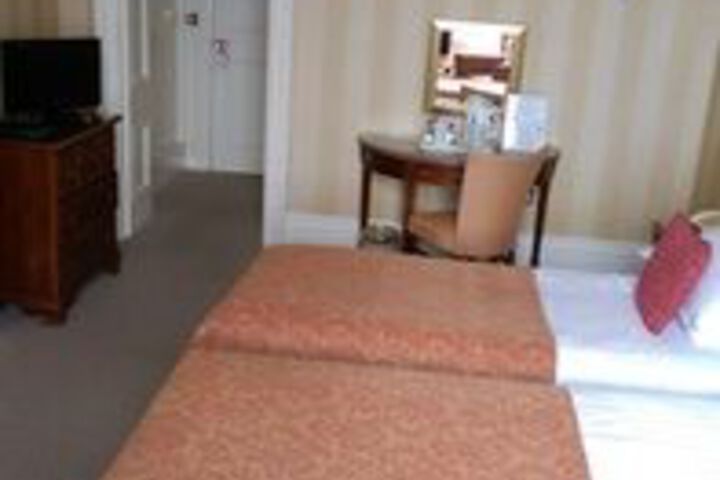 Room 47 of 87