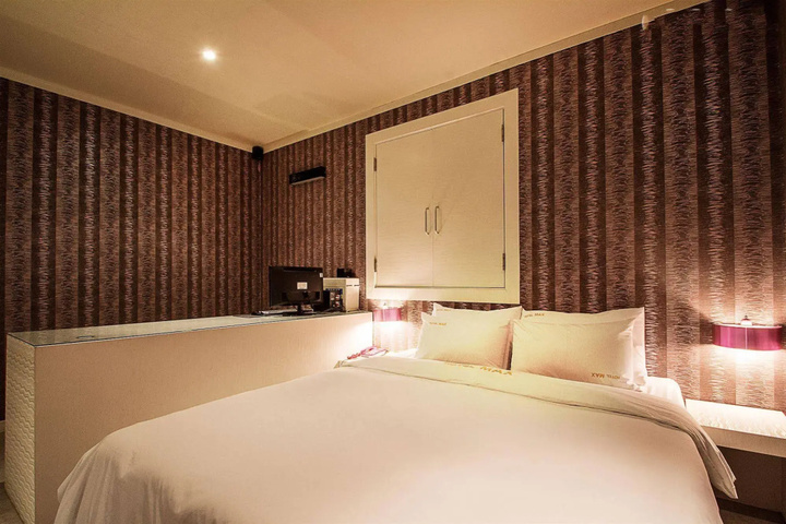 guest_rooms