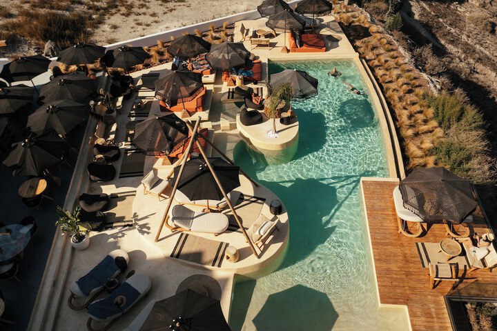 Pool 167 of 205