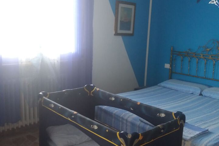 Room 10 of 26