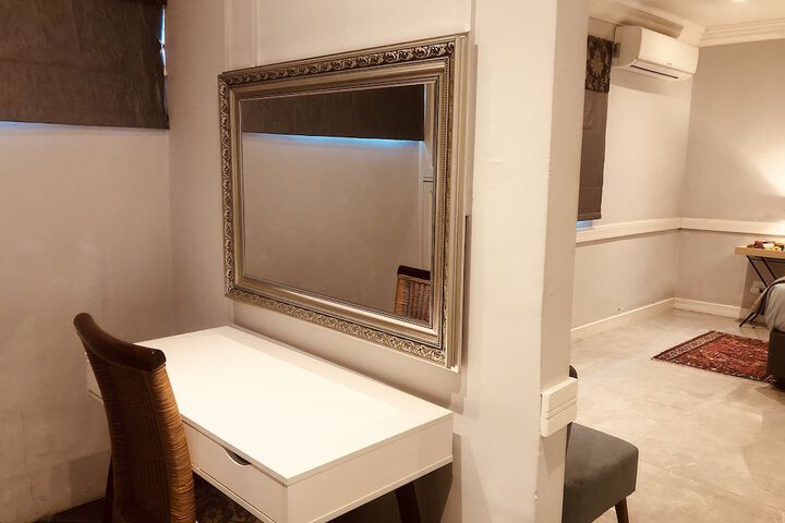 Room 47 of 86