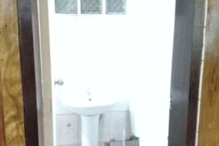 Room 3 of 38